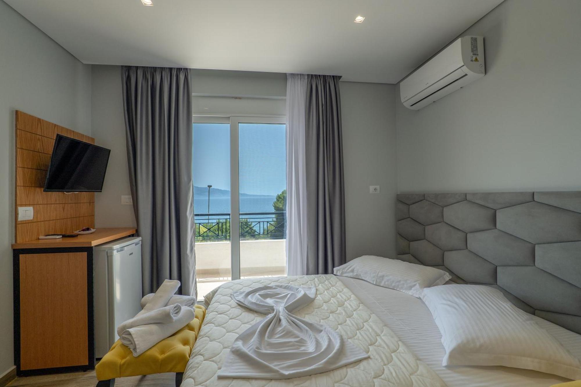 Sunkised Hotel ซารานเดอ ภายนอก รูปภาพ