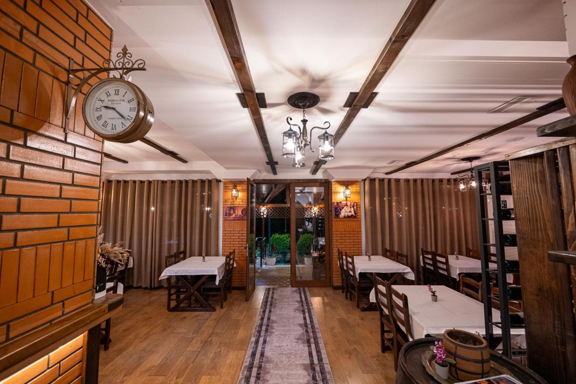 Sunkised Hotel ซารานเดอ ภายนอก รูปภาพ