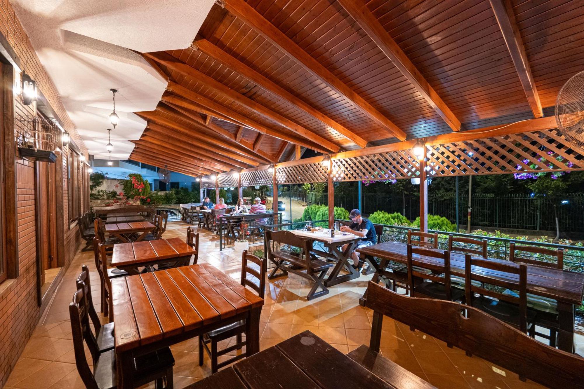 Sunkised Hotel ซารานเดอ ภายนอก รูปภาพ