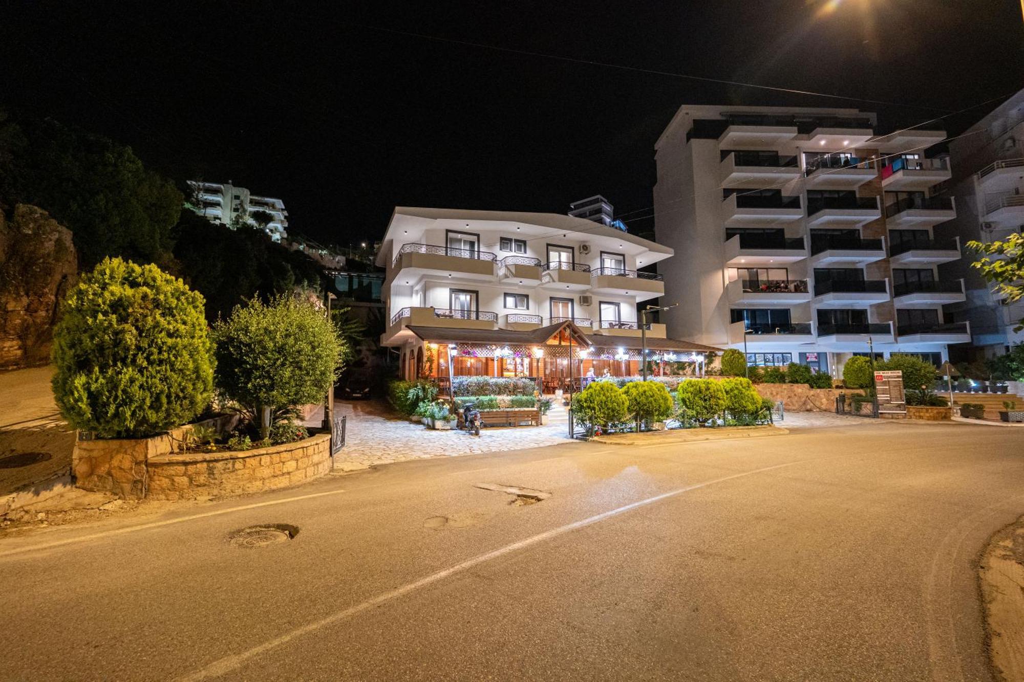 Sunkised Hotel ซารานเดอ ภายนอก รูปภาพ