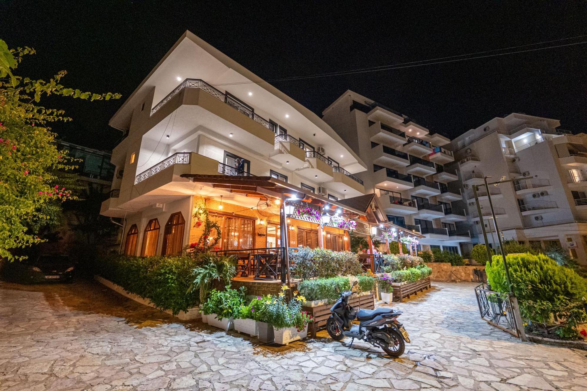 Sunkised Hotel ซารานเดอ ภายนอก รูปภาพ