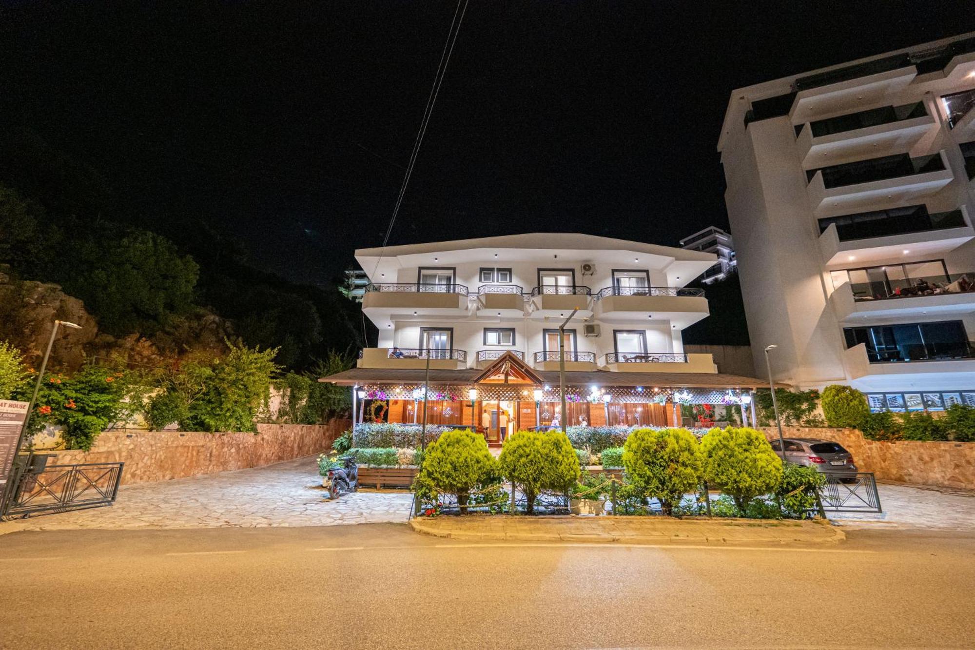 Sunkised Hotel ซารานเดอ ภายนอก รูปภาพ
