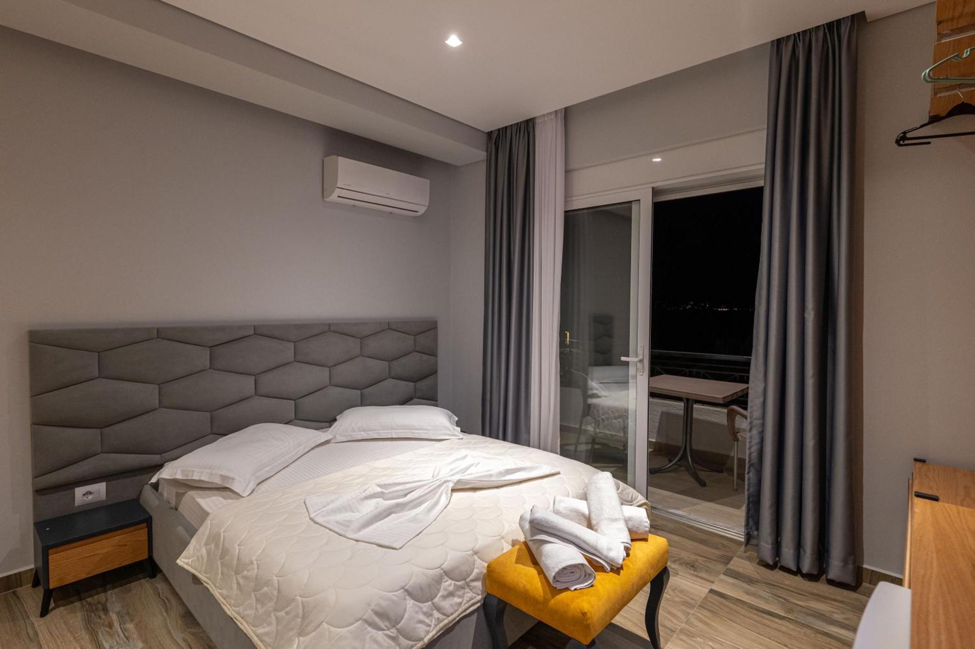 Sunkised Hotel ซารานเดอ ภายนอก รูปภาพ